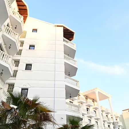 Hotel Onufri 4*