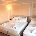 Onufri Otel Golem (Tirana)