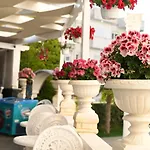 Onufri Otel Golem (Tirana)