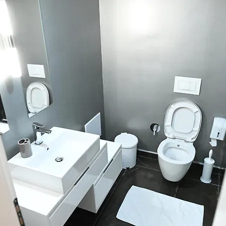 Onufri 4*