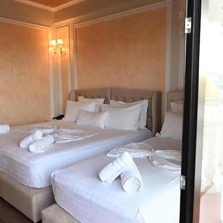 Onufri Hotel 4*