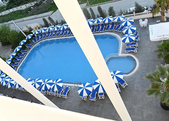 Onufri Golem (Tirana)